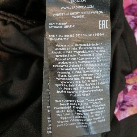 NEW VERO‎ MODA Britt Ruffle Long Sleeve Dress in Black/Purple Multi, Size M - Picture 9 of 14